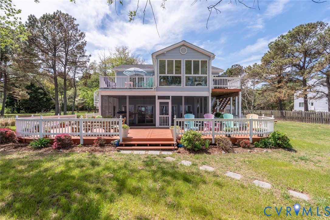 1749 Lighthouse View Dr