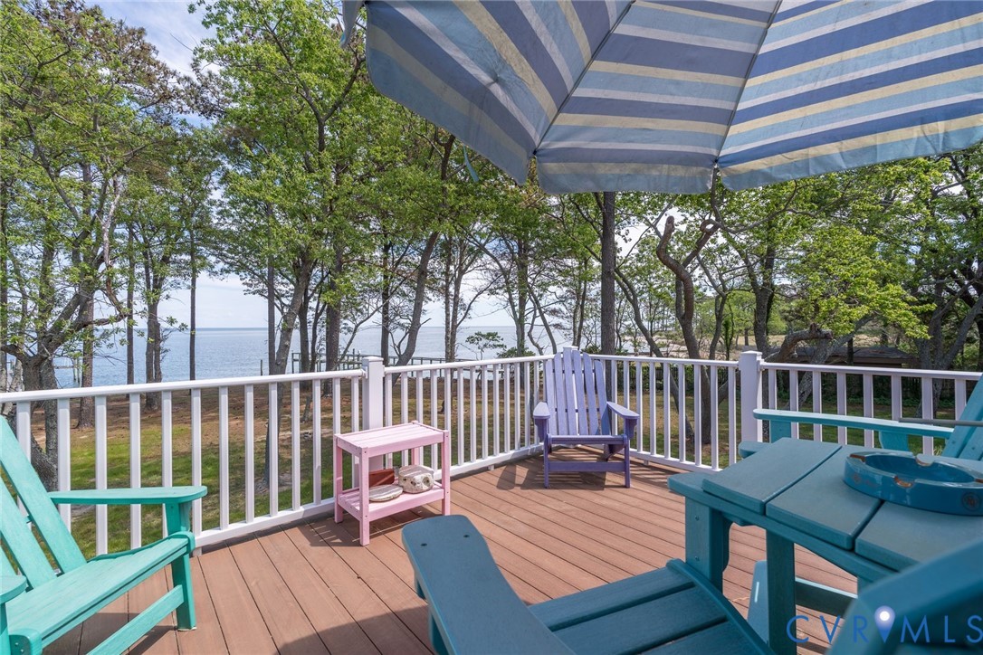 1749 Lighthouse View Dr