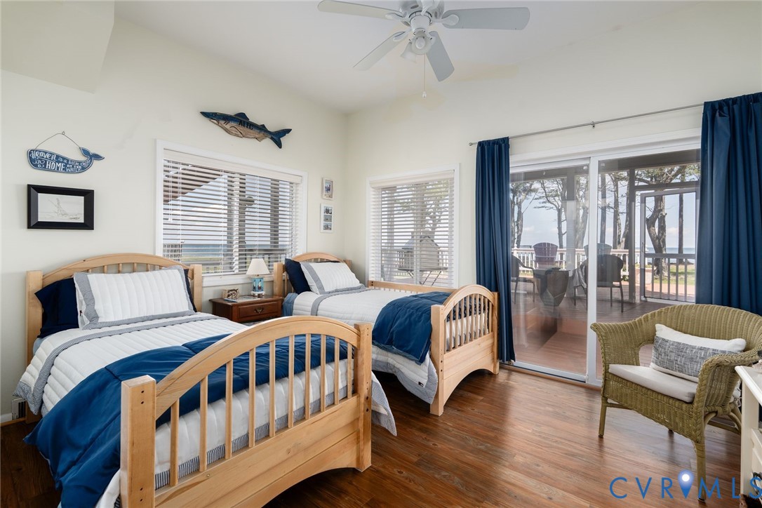 1749 Lighthouse View Dr