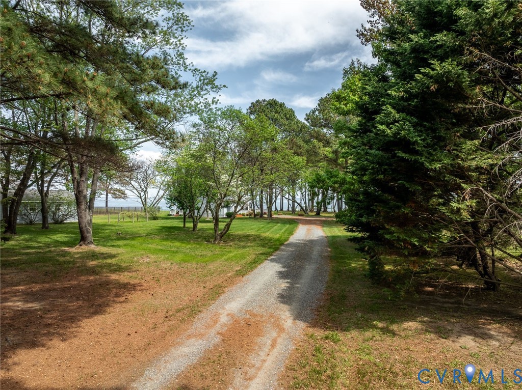 1749 Lighthouse View Dr
