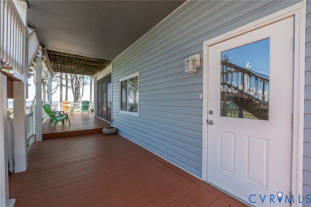 1749 Lighthouse View Dr
