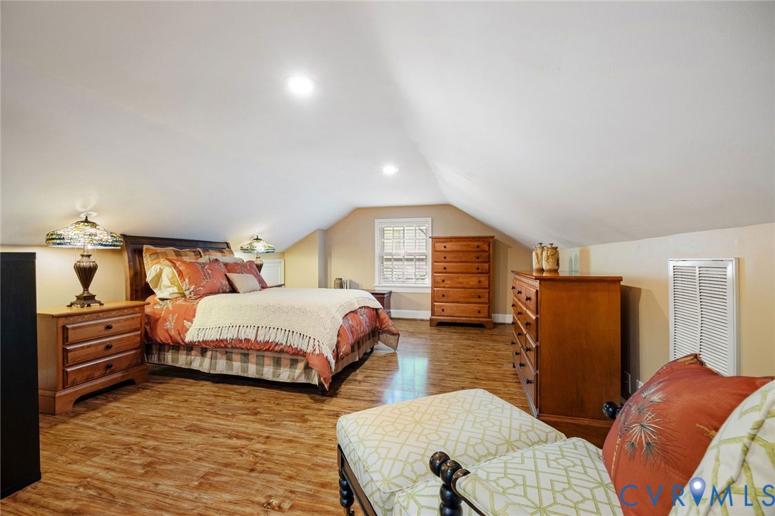 3740 Hastings Dr