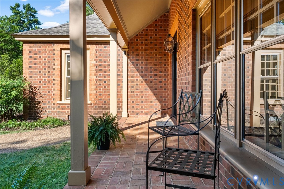 1217 Rothesay Cir
