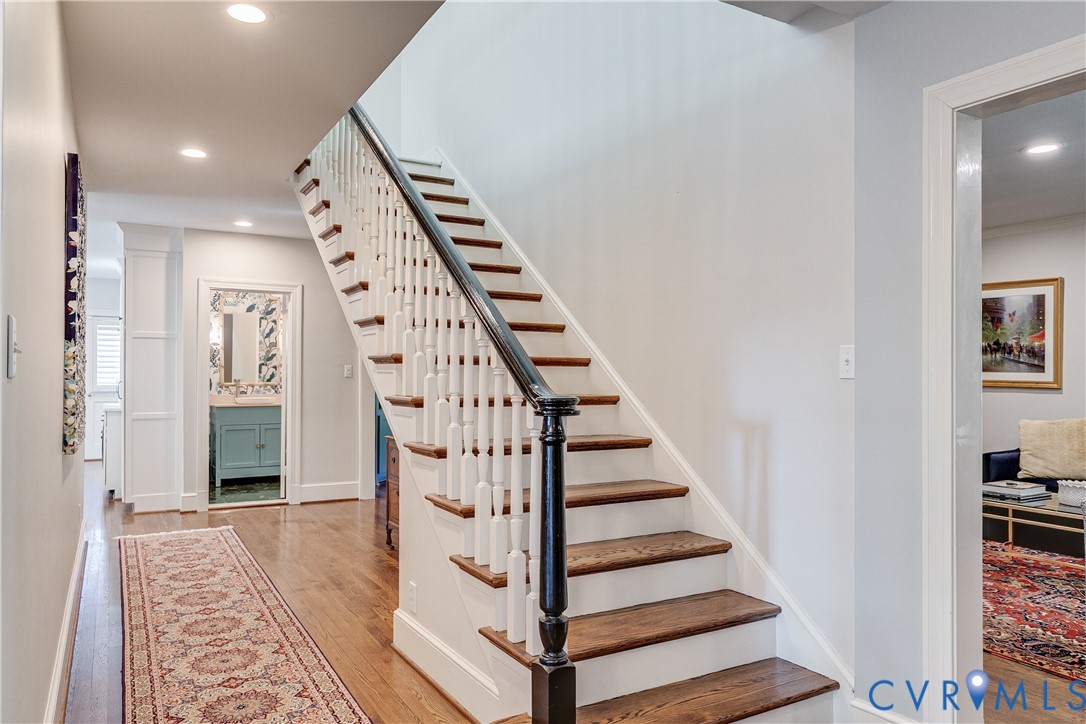 326 Oak Ln
