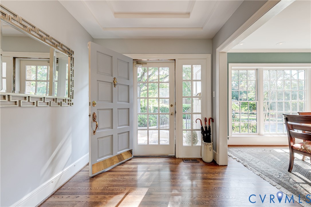 326 Oak Ln