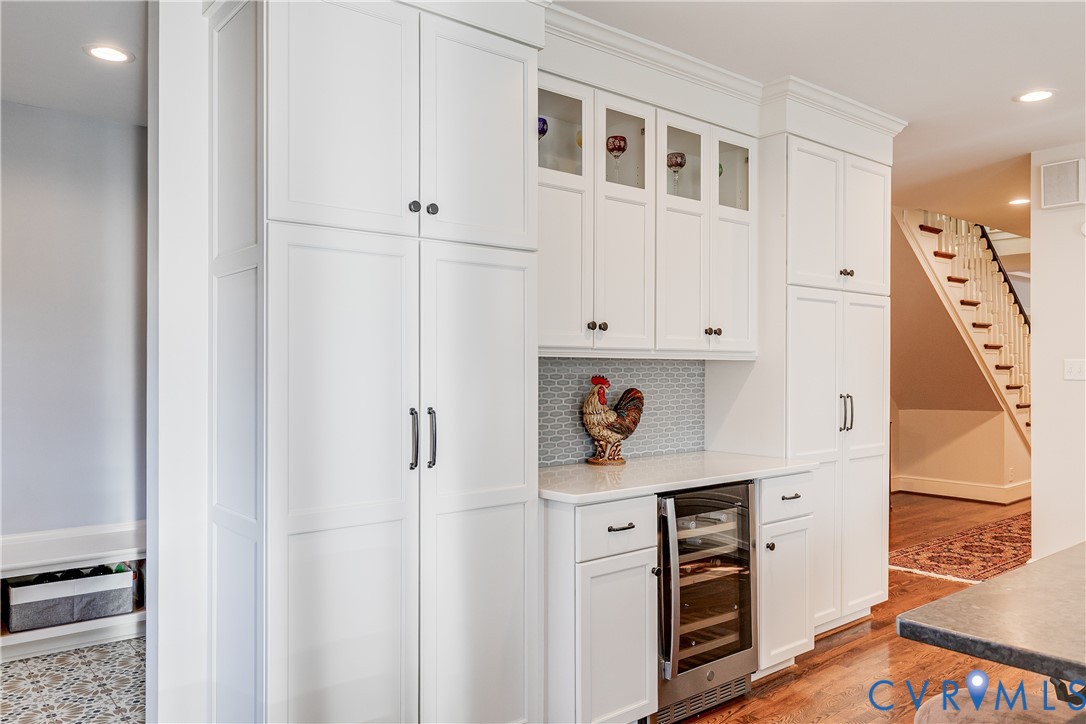 326 Oak Ln