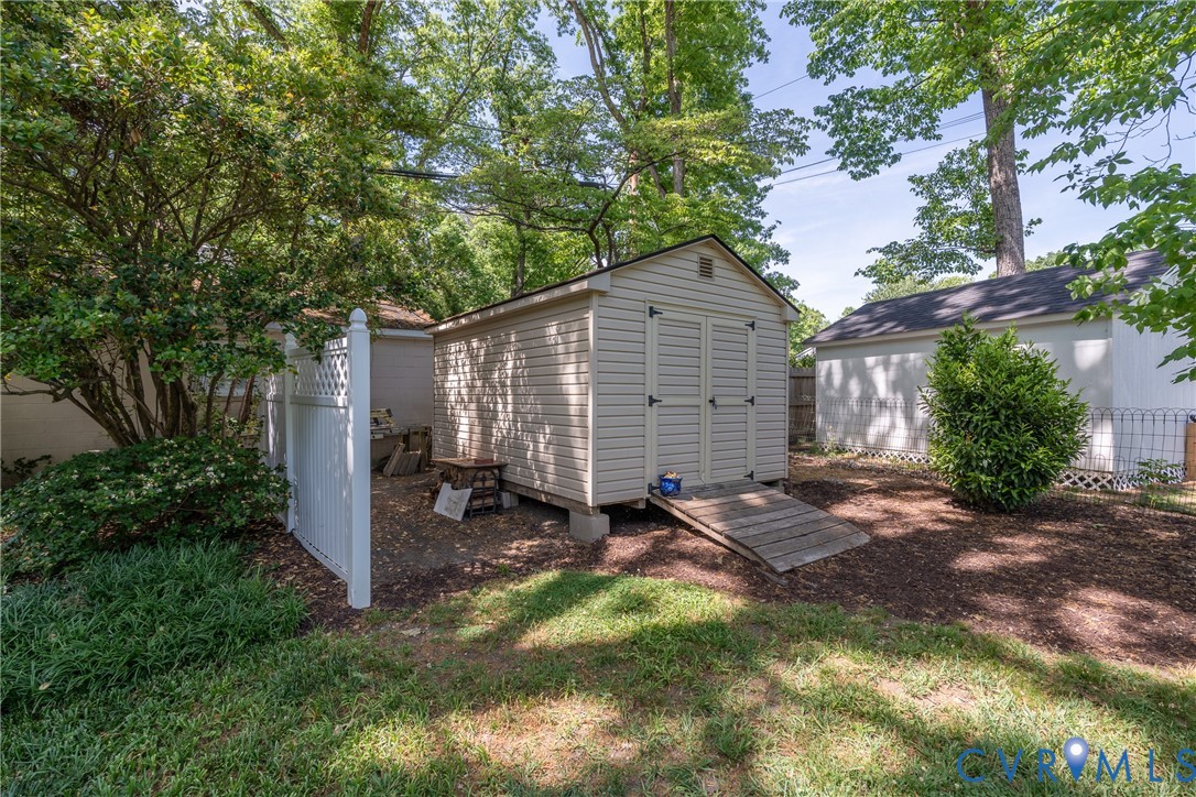 703 Devon Rd