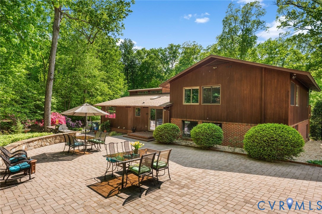 3431 Northridge Rd