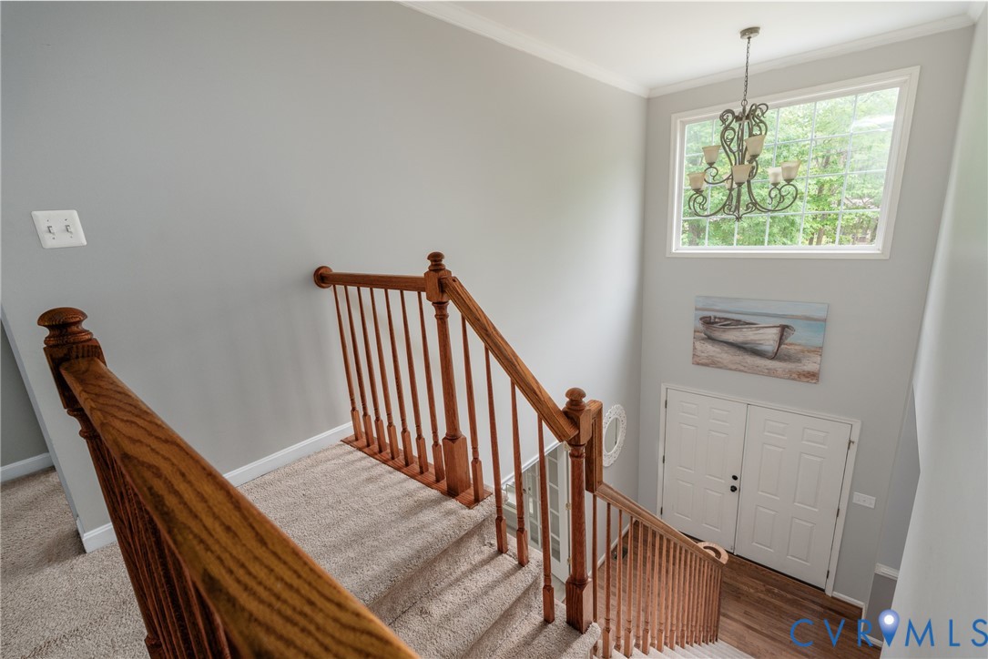381 Shorewood Dr