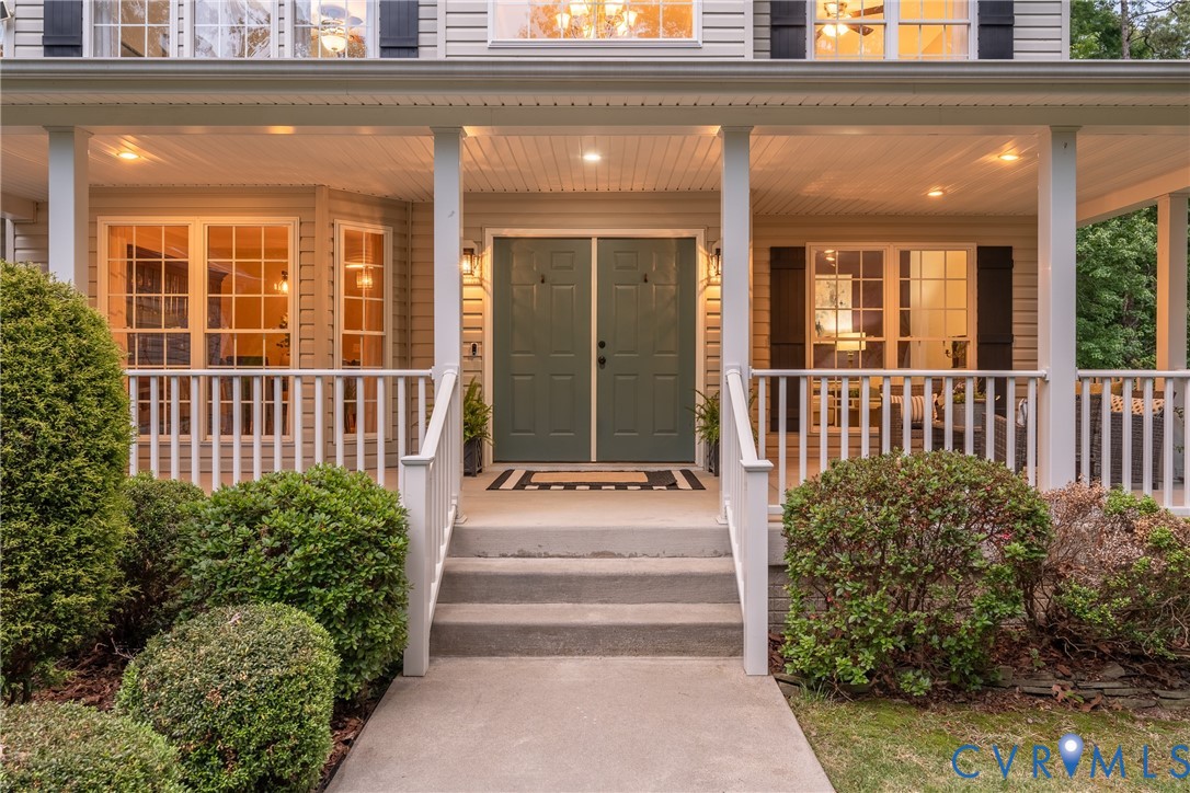 381 Shorewood Dr