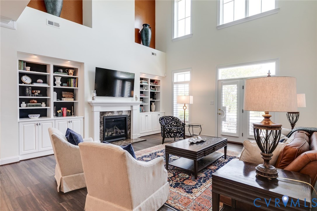 1124 Marney Ct