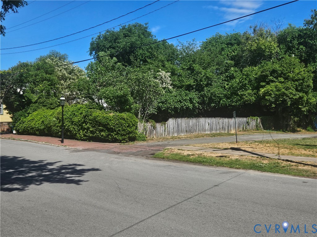 215 N 29th St