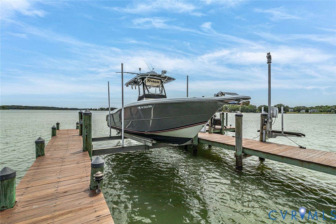 108 Ferry View Dr