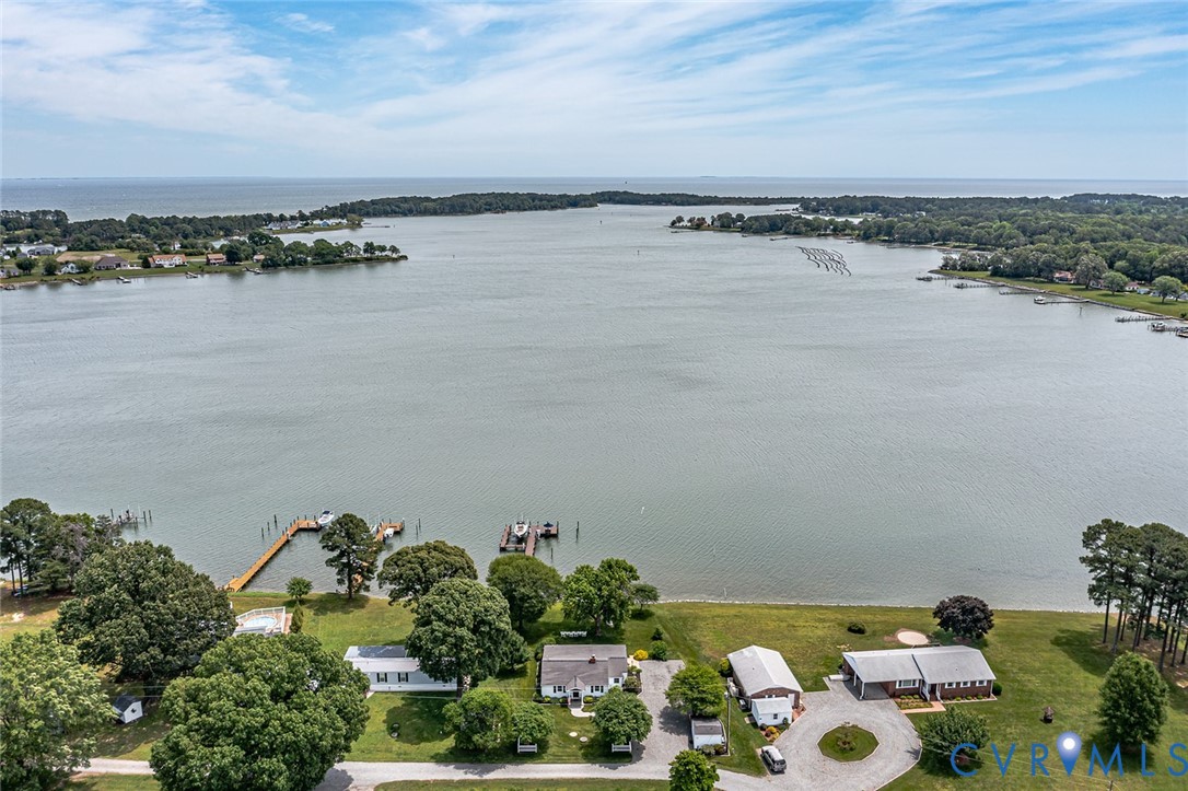 108 Ferry View Dr