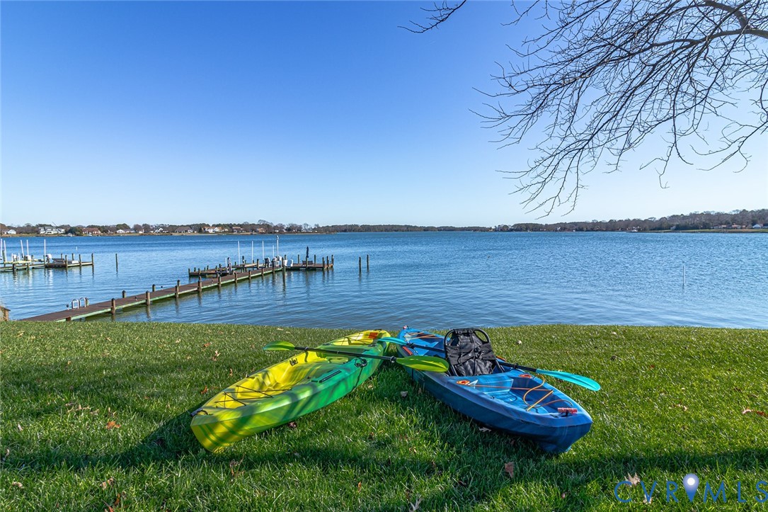 108 Ferry View Dr