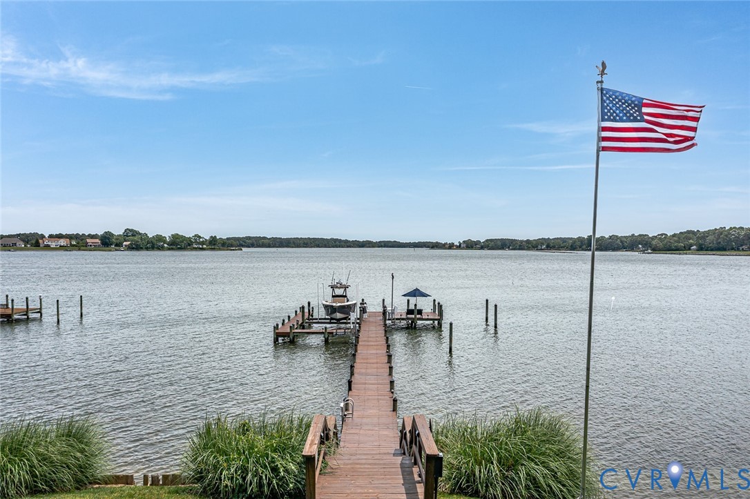108 Ferry View Dr