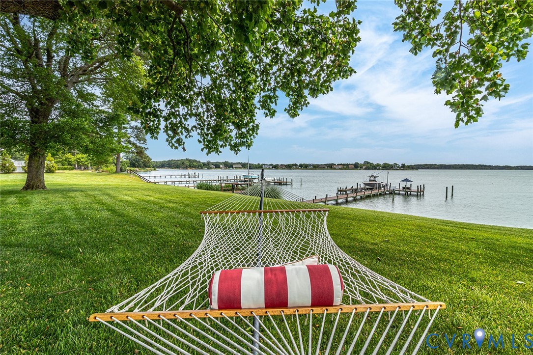 108 Ferry View Dr