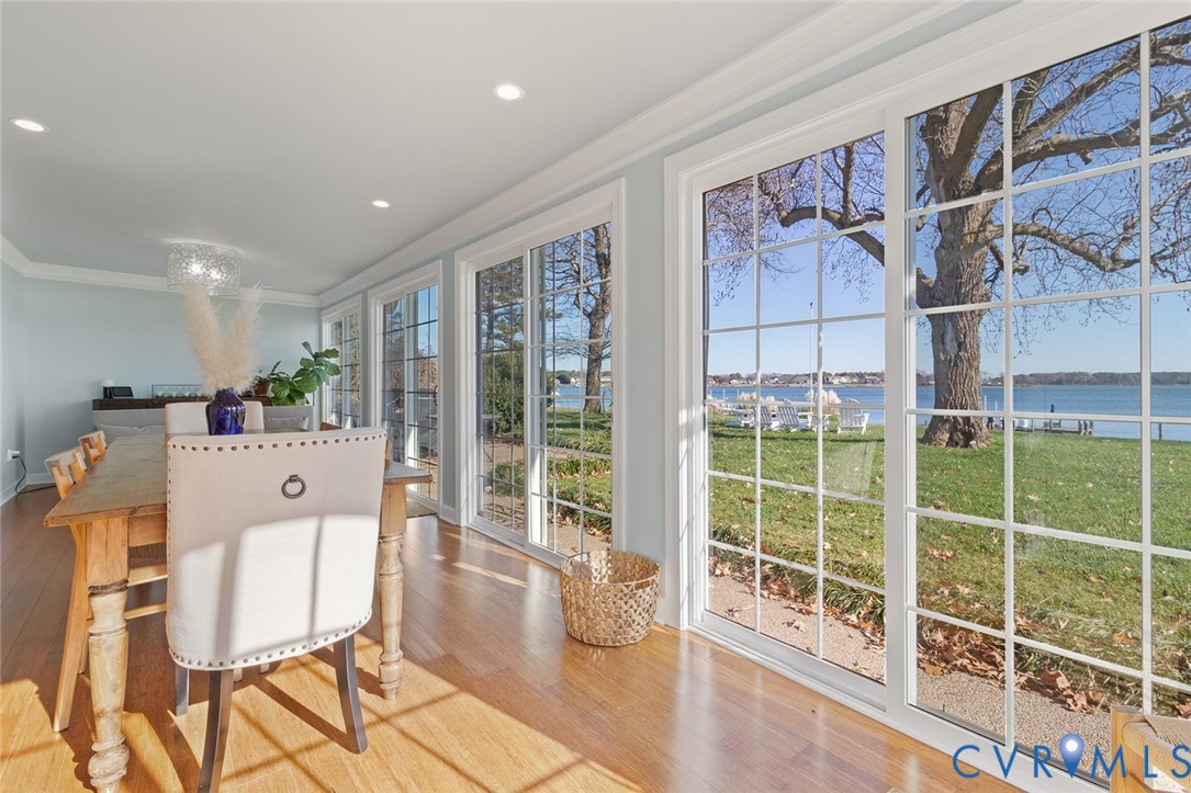 108 Ferry View Dr