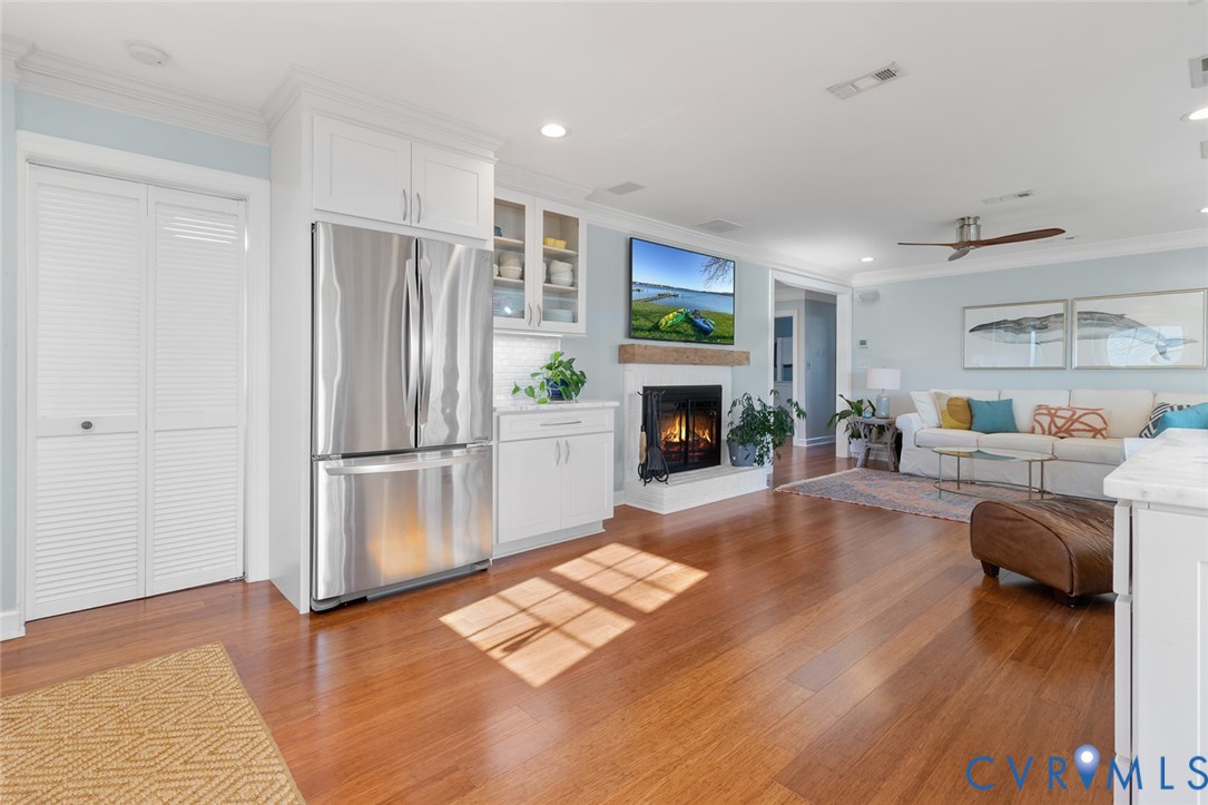 108 Ferry View Dr
