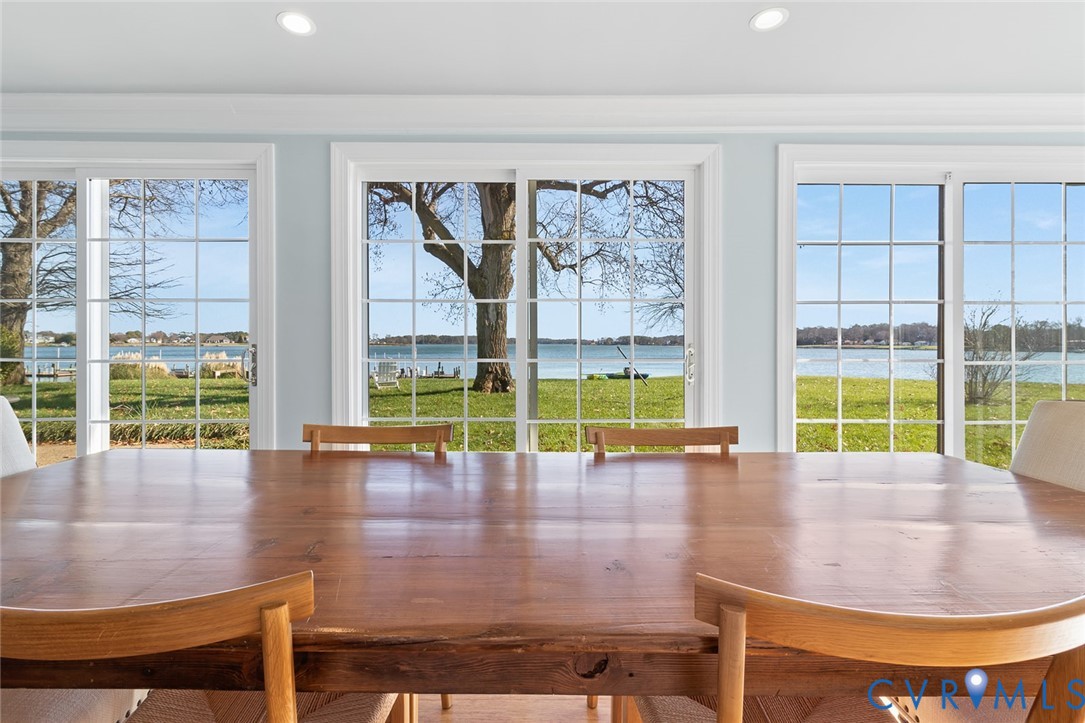 108 Ferry View Dr