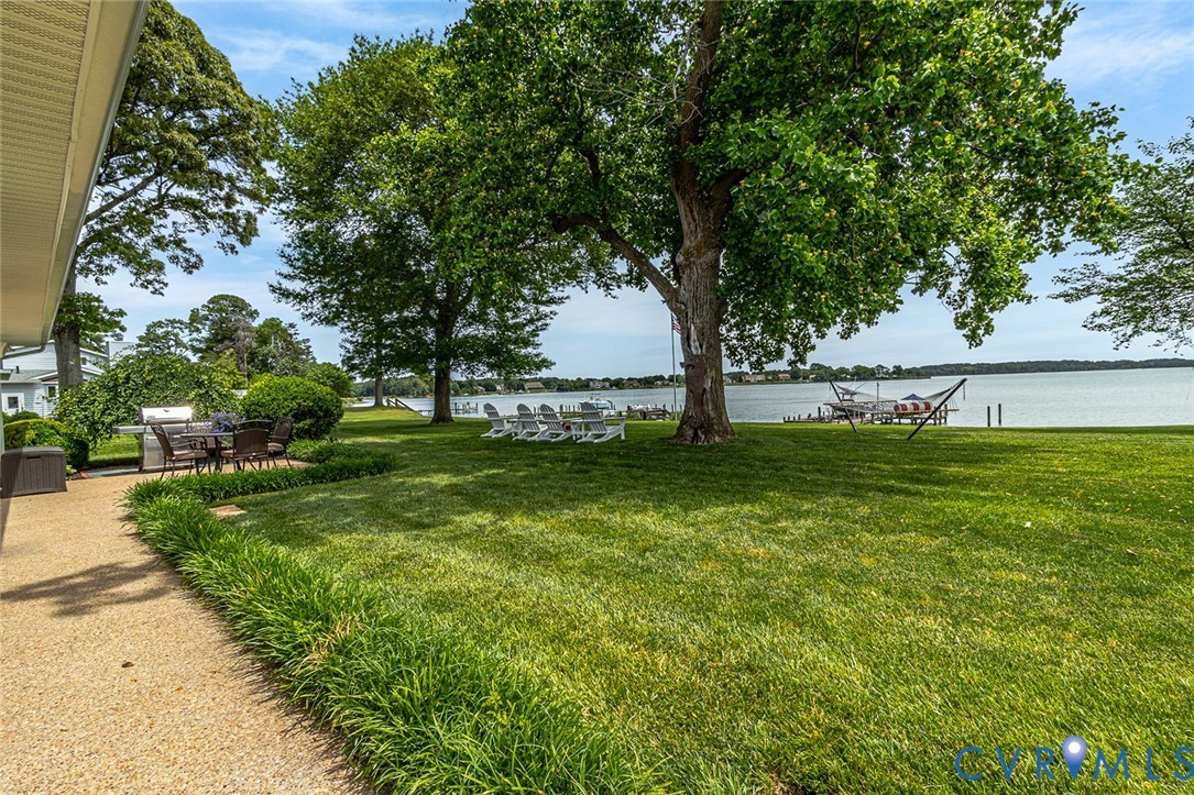 108 Ferry View Dr