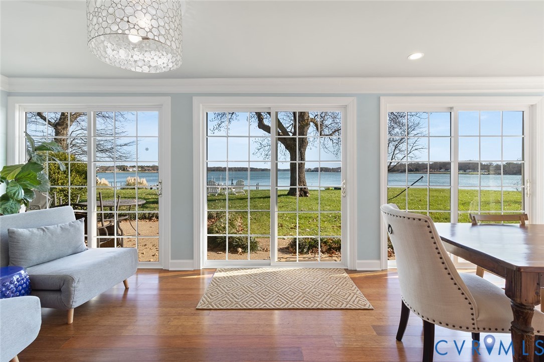 108 Ferry View Dr