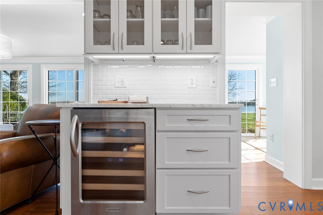 108 Ferry View Dr