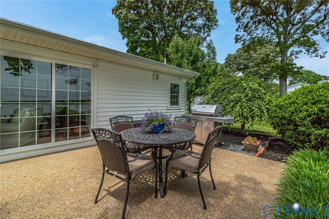 108 Ferry View Dr