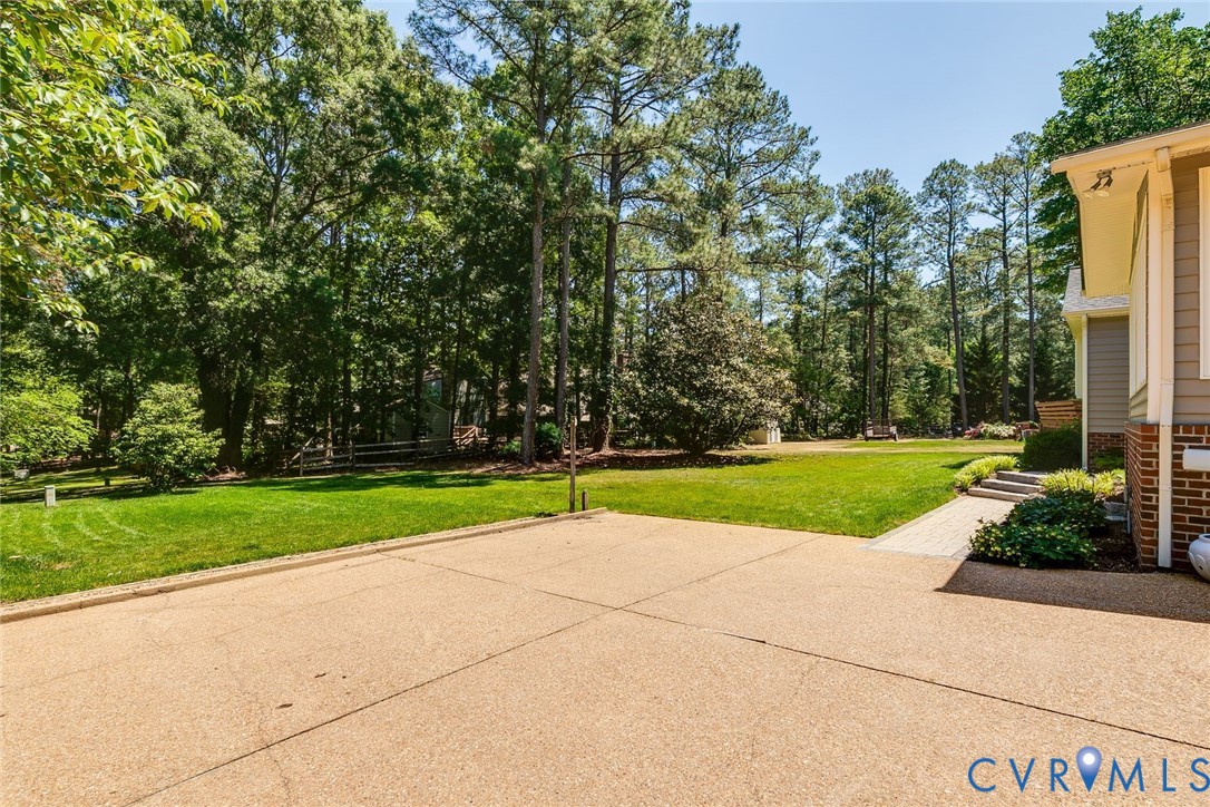 1803 Windingridge Dr