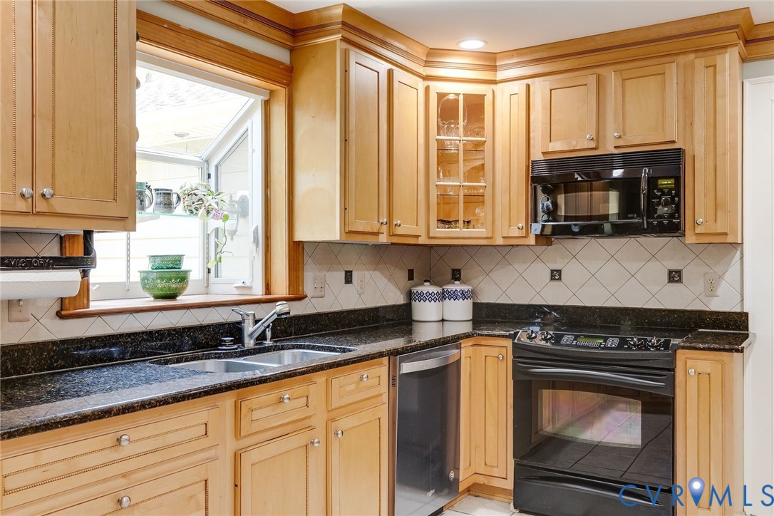 1803 Windingridge Dr