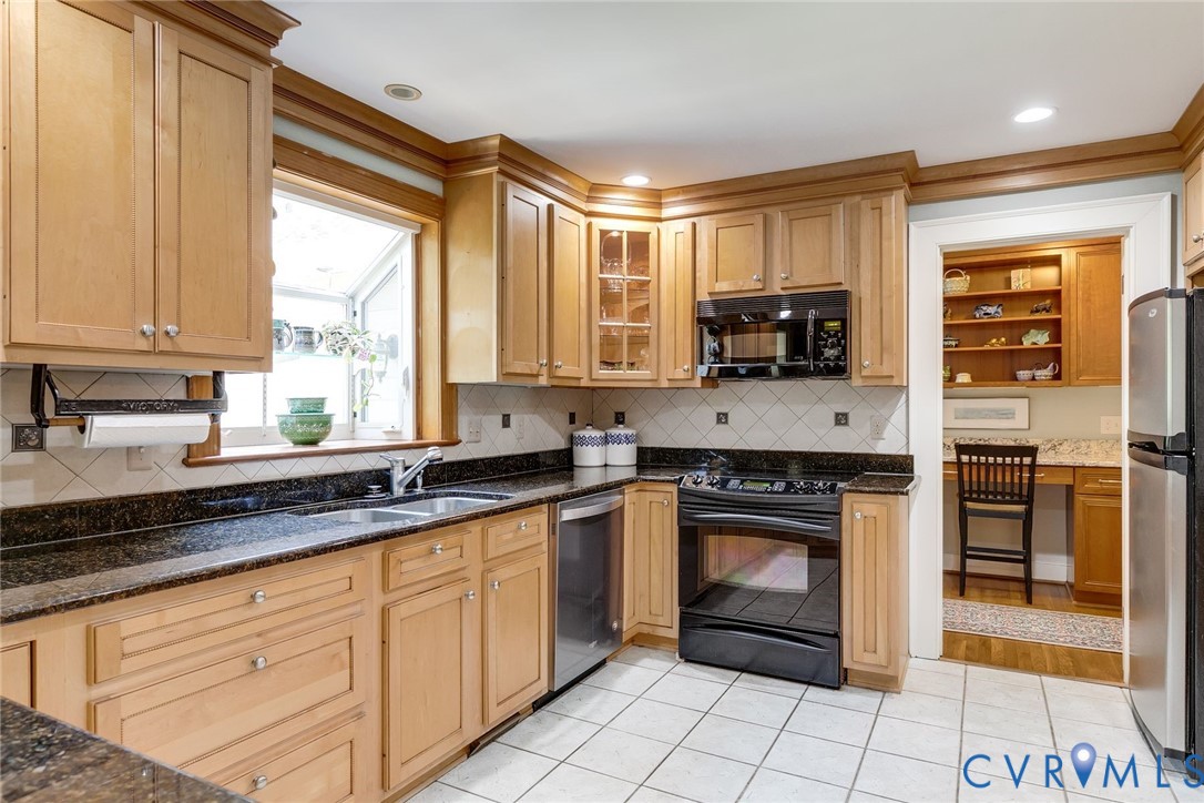 1803 Windingridge Dr