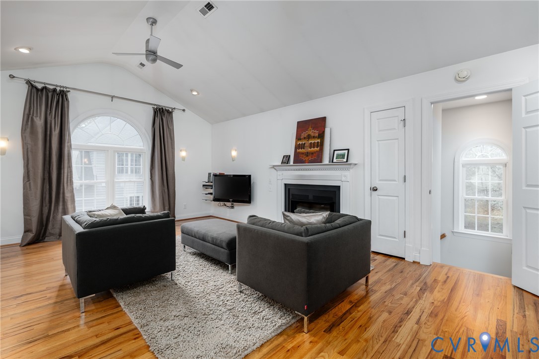 3124 Rock Cress Ln