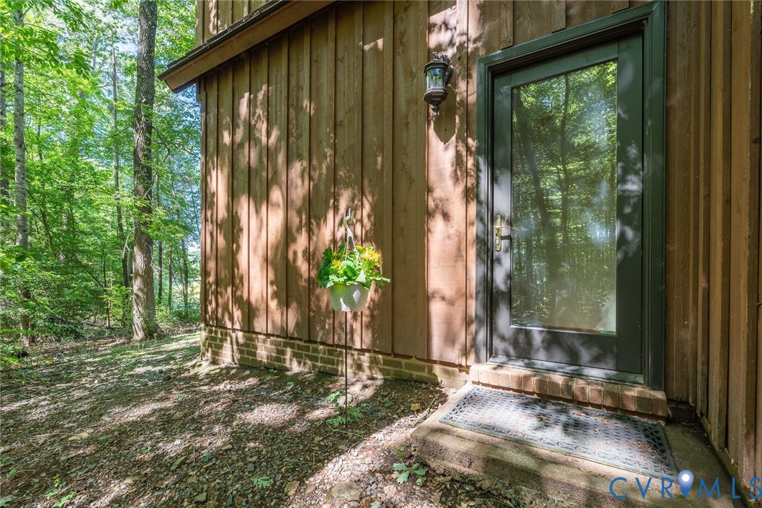 18546 Taylors Creek Rd