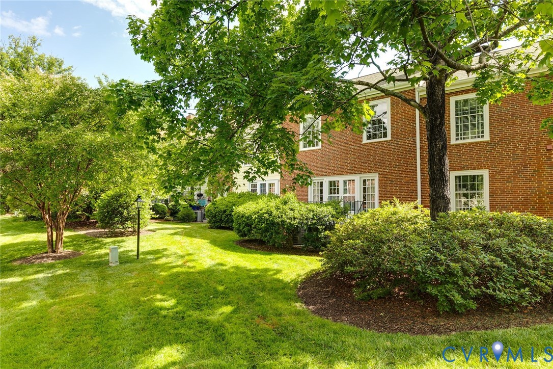 300 N Ridge Rd Unit#20