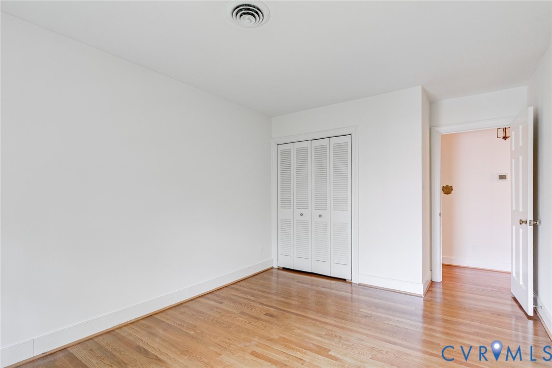 300 N Ridge Rd Unit#20