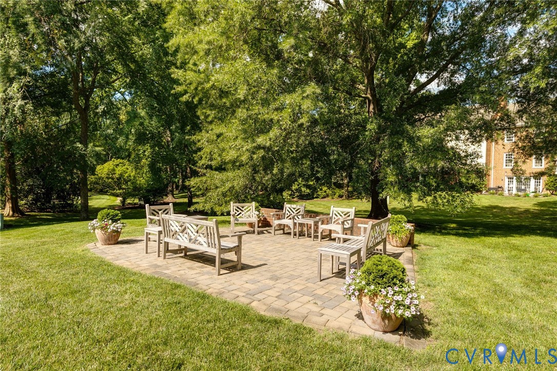 300 N Ridge Rd Unit#20