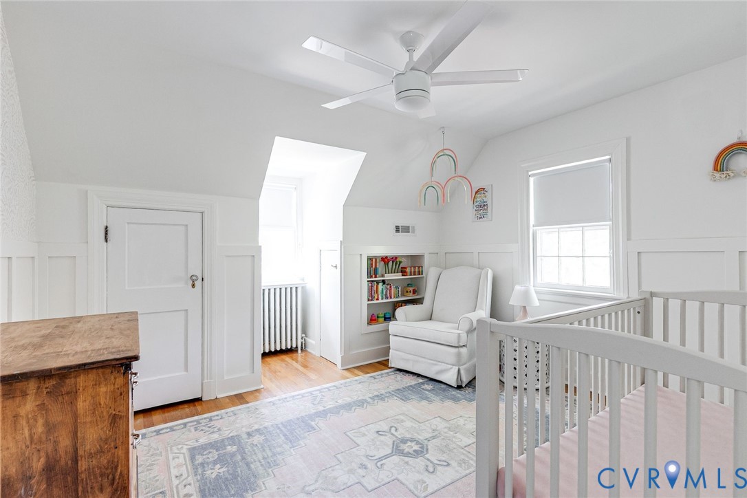 823 W 47th St