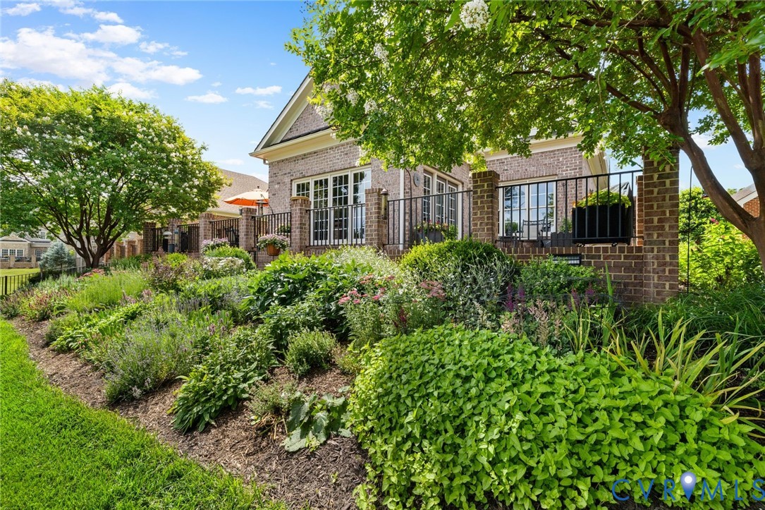 2196 Founders View Ln