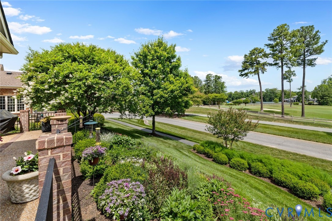 2196 Founders View Ln
