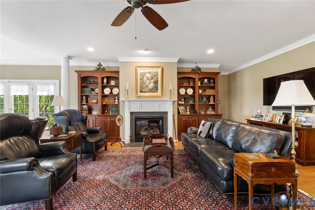 2196 Founders View Ln