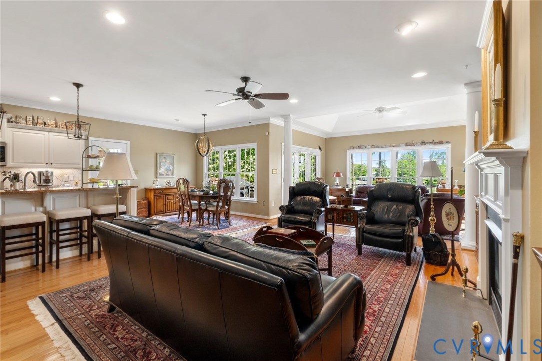 2196 Founders View Ln