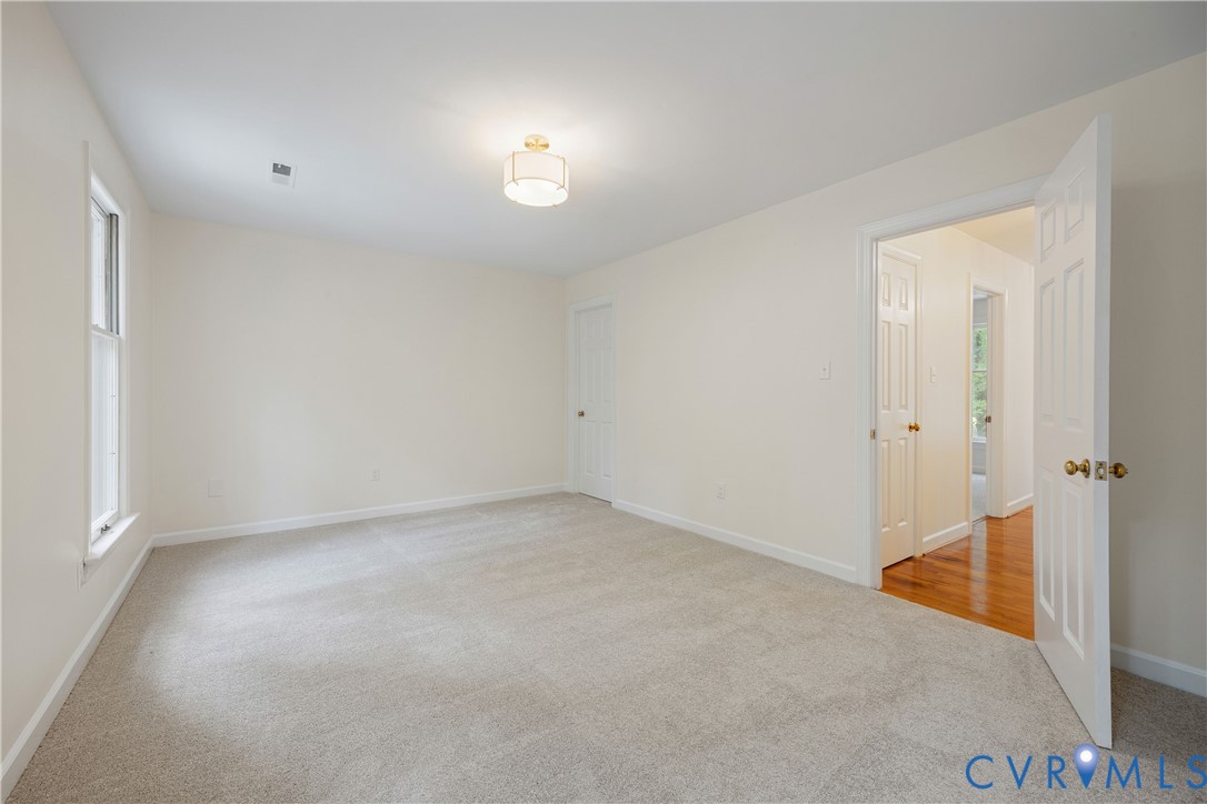 2727 River Run Rd