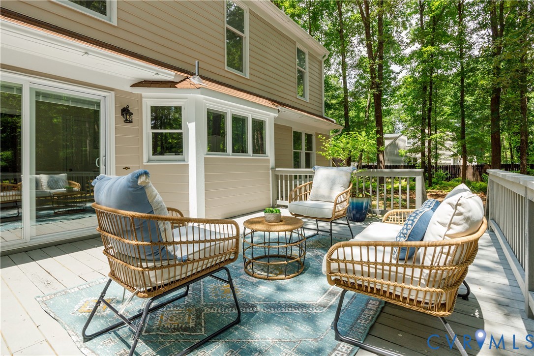 2727 River Run Rd