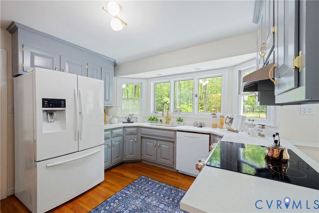 2727 River Run Rd