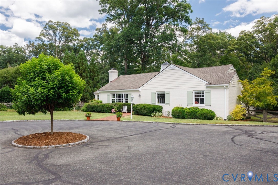 315 Sleepy Hollow Rd