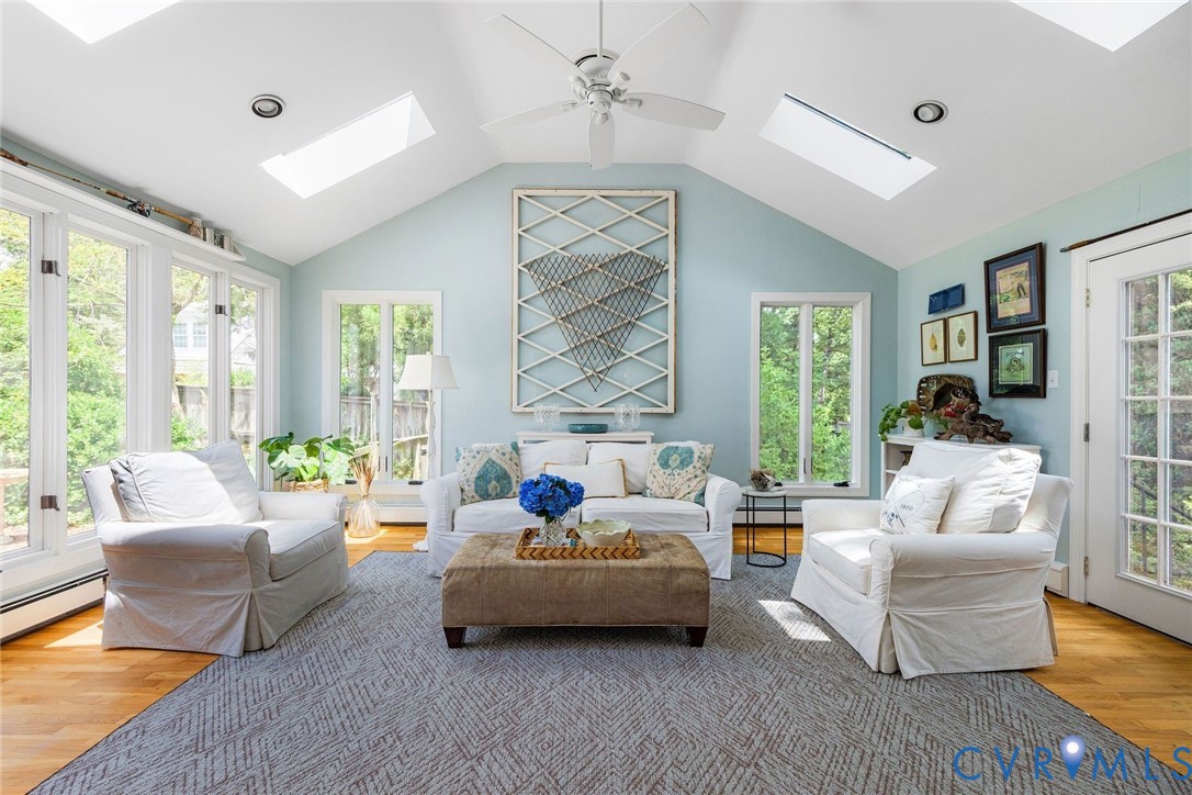 315 Sleepy Hollow Rd