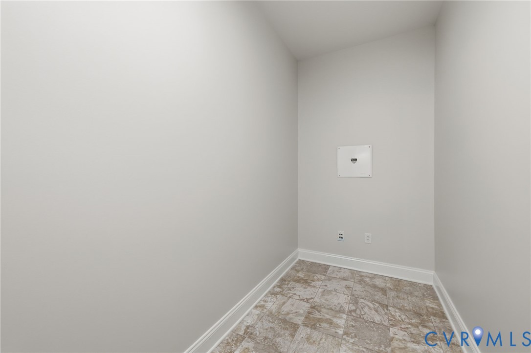 12280 N Crossing Dr