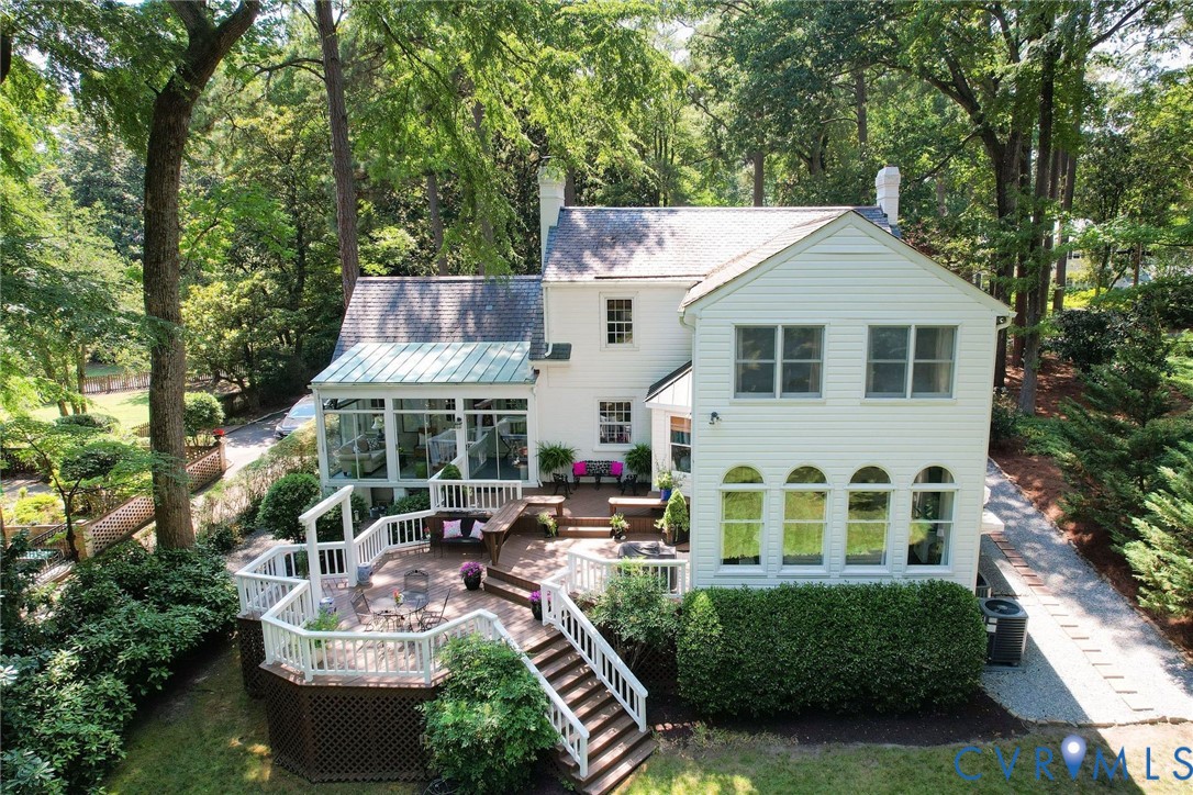 17 Bridgeway Rd