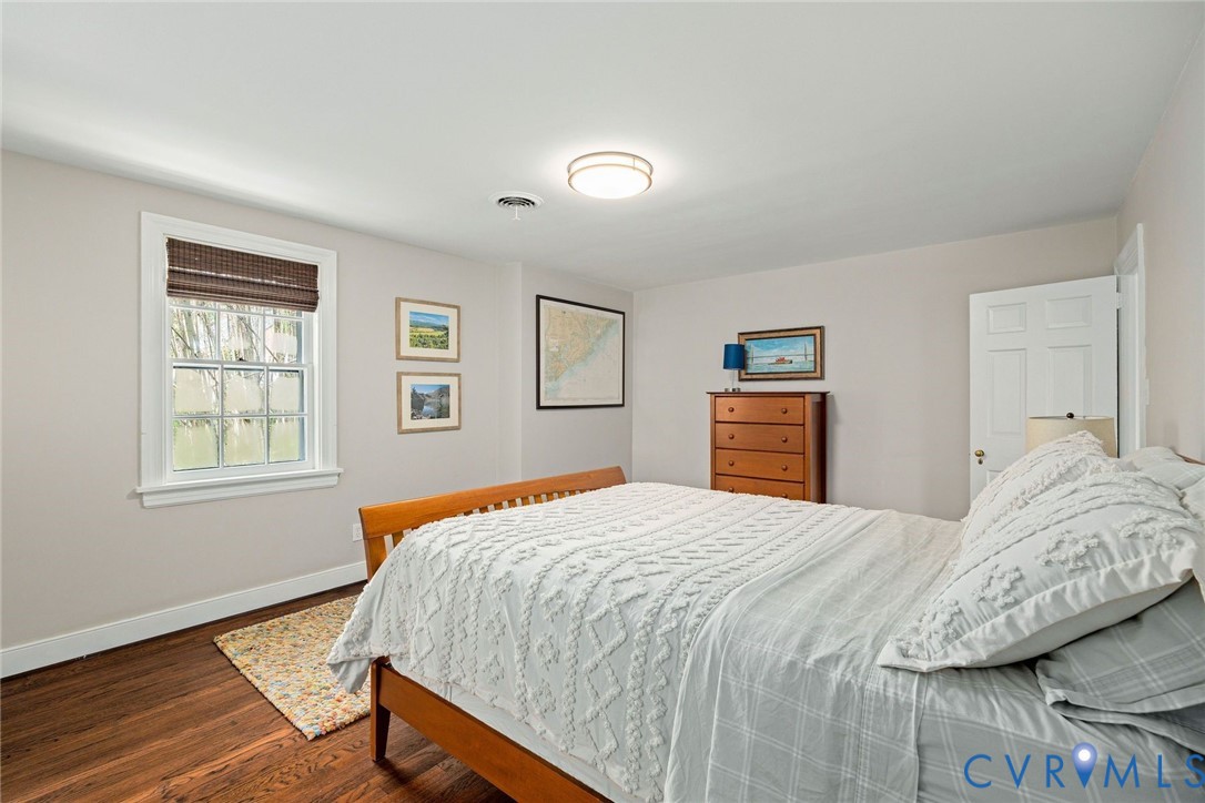 17 Bridgeway Rd
