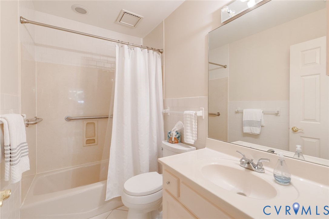 3115 Stony Point Rd Unit#B